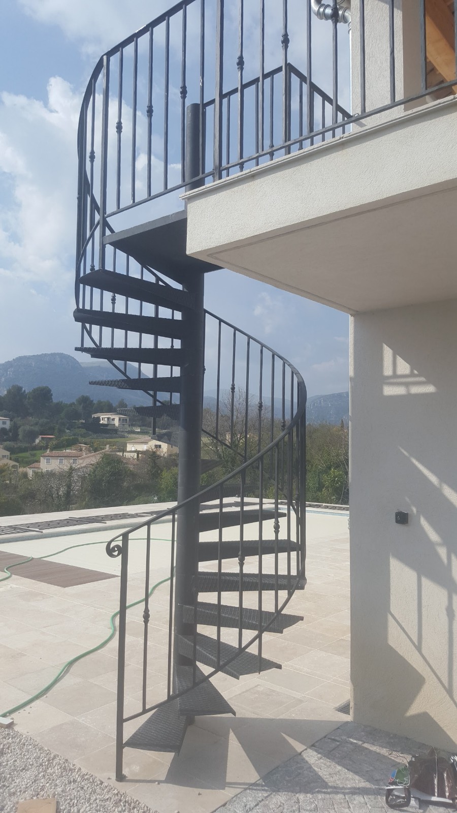 escalier en colimaçon en fer forgé